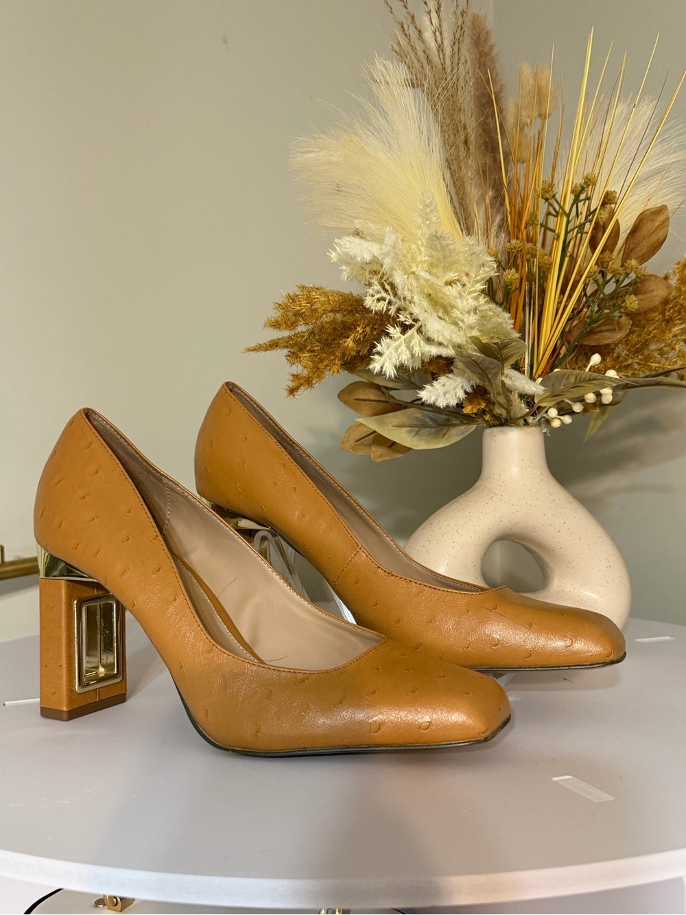 Katy Perry The Hollow Heel Pump Cognac Ostrich finish Size 10